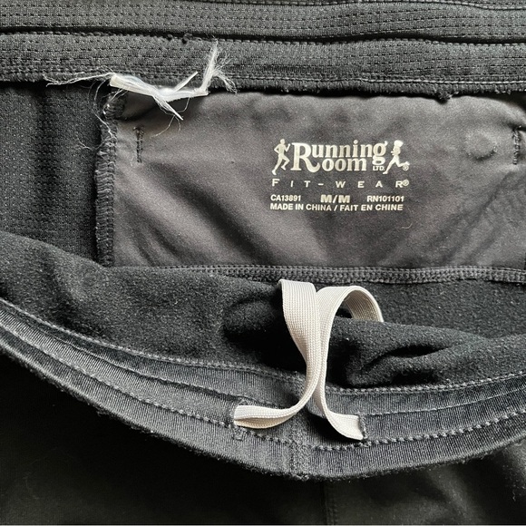 Running Room Fit Wear thermal reflective jogger leggings pants Sz M - Picture 3 of 11